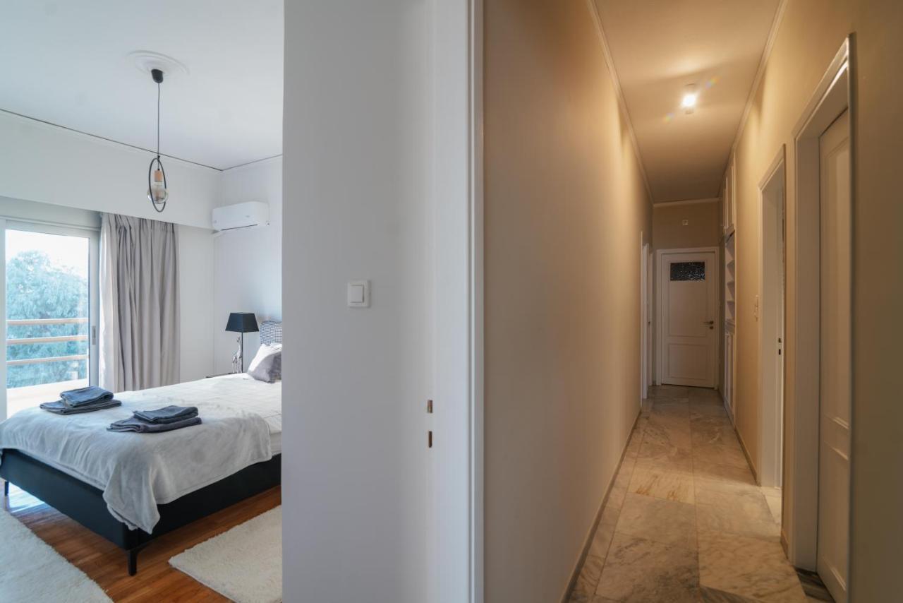 Sea Front Luxury Apartment Patras Extérieur photo