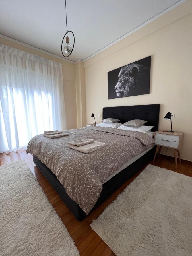 Sea Front Luxury Apartment Patras Extérieur photo